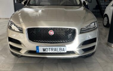 JAGUAR – F-Pace – 3.0d V6 300 CV AWD aut. Portfolio